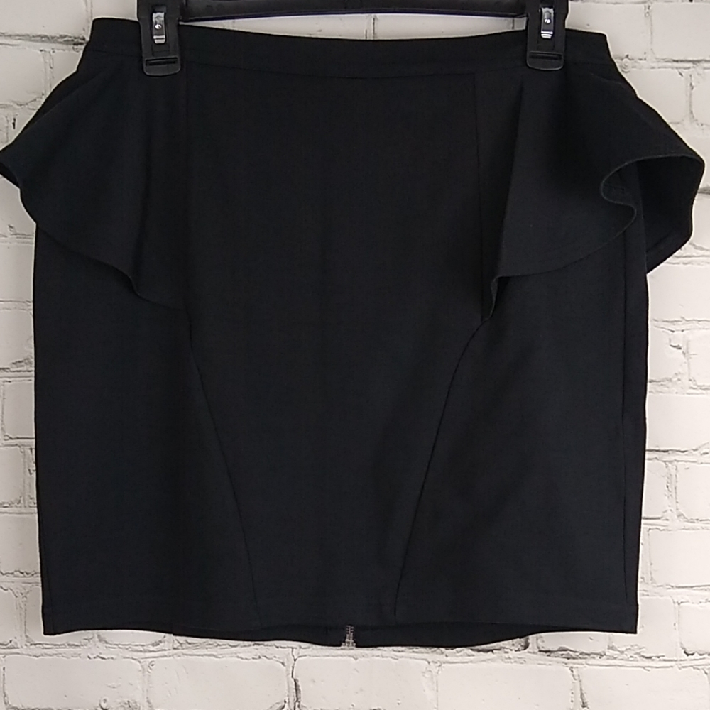 New Buffalo David Bitton Castaway Black Skirt M